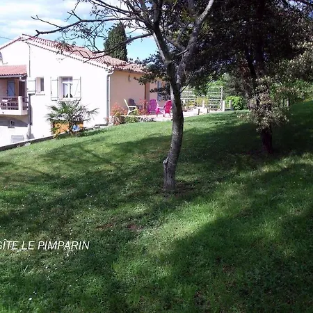 Gites La Mesange Couette-café Grospierres